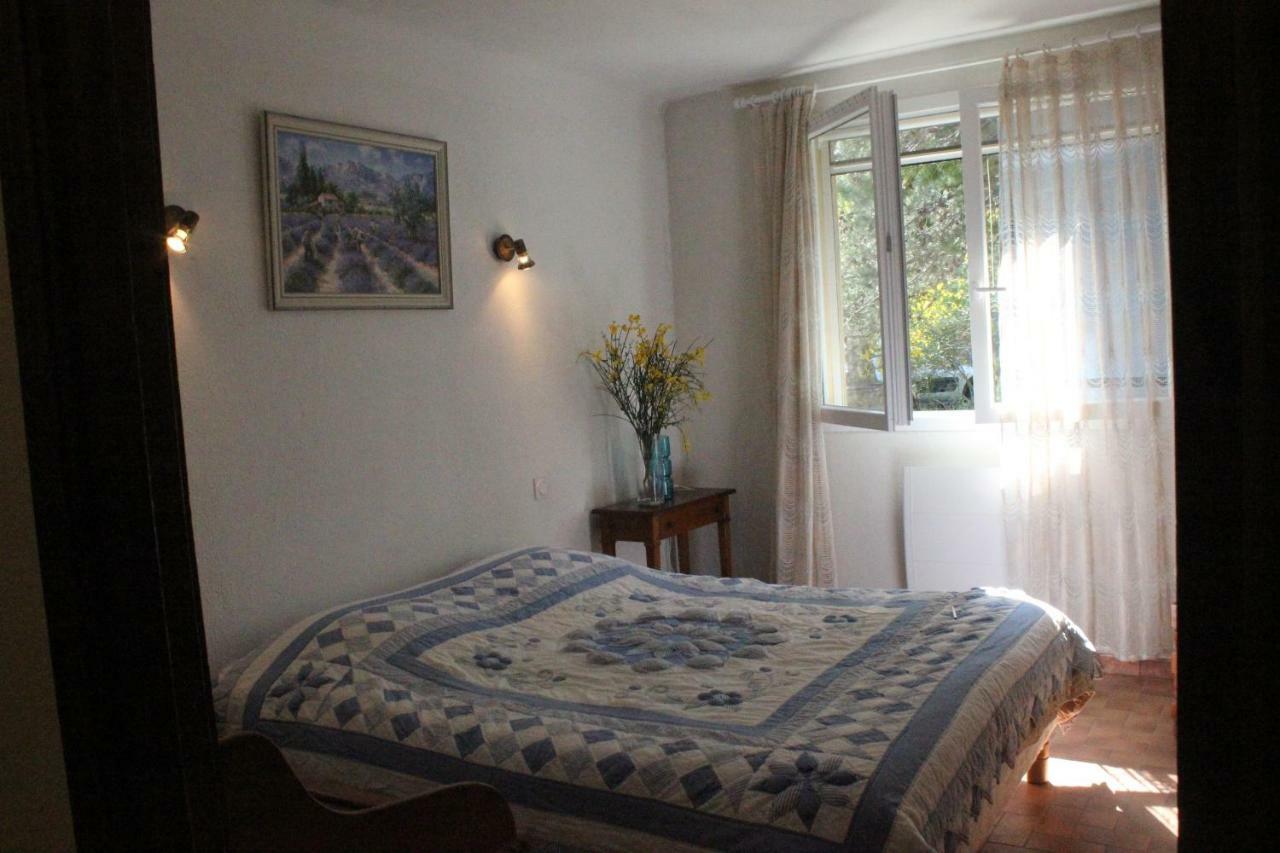B&B Le Petit Frigouye Rochefort-du-Gard Kültér fotó